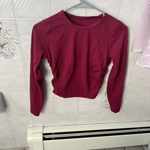 Never worn Lululemon All it takes Nulu Long sleeve size 4 deep luxe